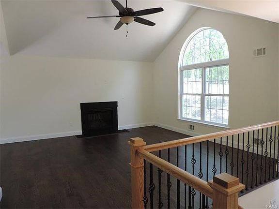 5th image of 9 Stone Oaks Dr Lot 13
