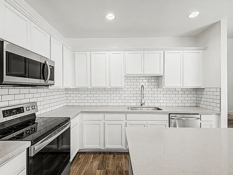 5532 S Dillon Cir — Photo 9