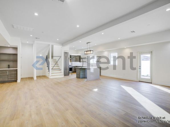 5637 1/2 Riverton Ave