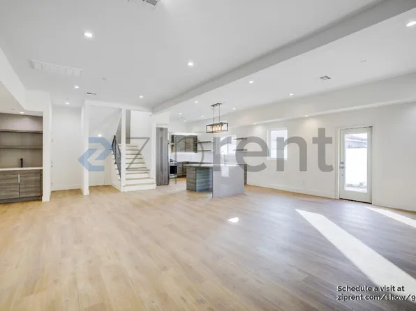 5637 1/2 Riverton Ave, North Hollywood, CA 91601