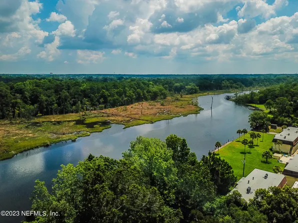 7307 POTTSBURG Drive, Jacksonville, FL 32216