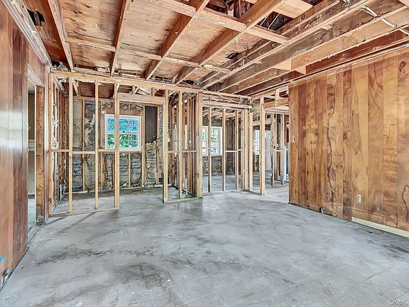 4th image of 1343 Stony Brook Road