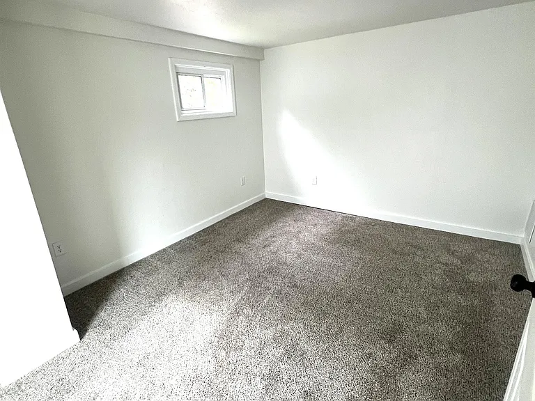 313 Brown Ave — Photo 10