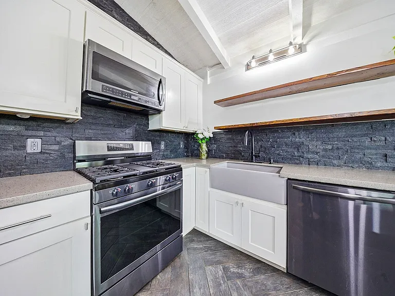 4442 Iliwai St #1 — Photo 4