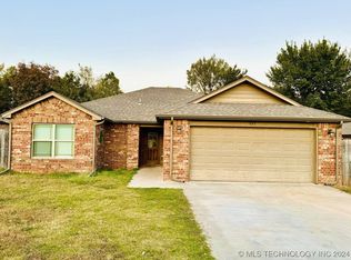 537 Pine Creek Rd, Mannford, OK 74044