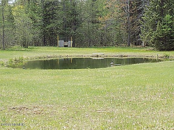 3rd image of 16701 Roth Rd