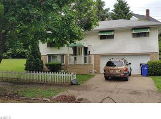 3611 Lloyd Rd, Cleveland, OH 44111