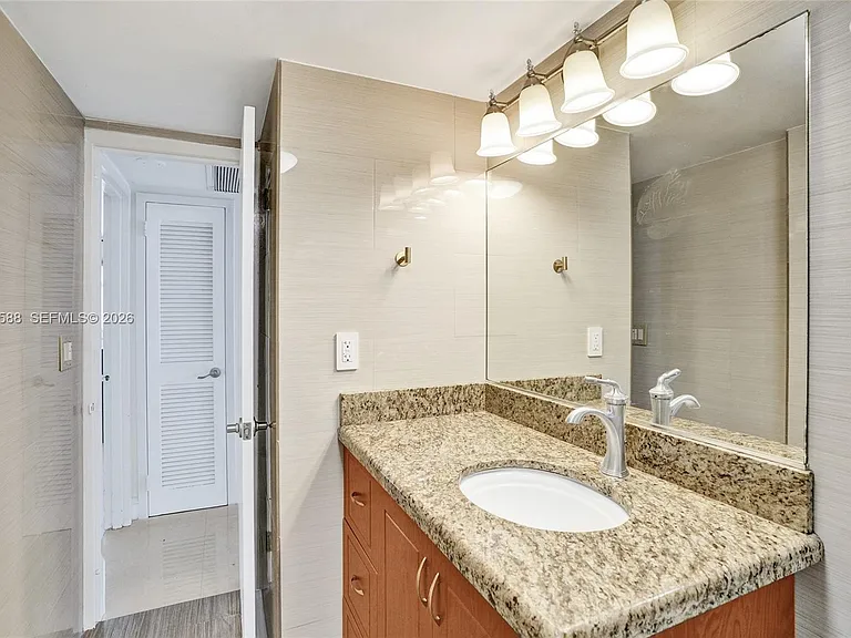 2030 S Ocean Dr #821 — Photo 15