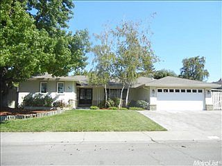 1st image of 88 Lakeshore Cir