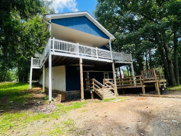 124 Rocky Ln, Blakeslee, PA 18610