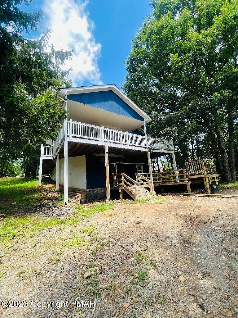 124 Rocky Ln photo 1