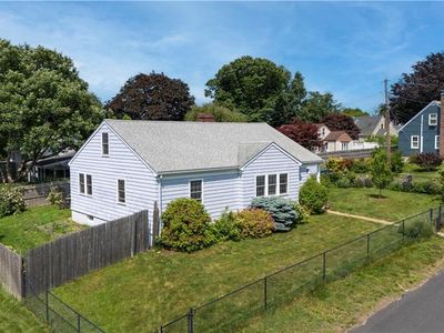 98 Haskins Ave, Tiverton, RI, 02878