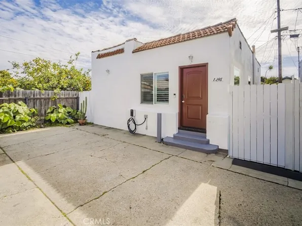 1216 E Barcelona Pl, Long Beach, CA 90813