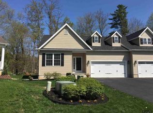 6 Matchwood Ln, Ballston Lake, NY 12019