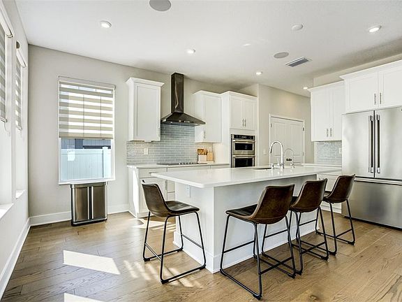 4th image of 2716 13TH AVENUE N