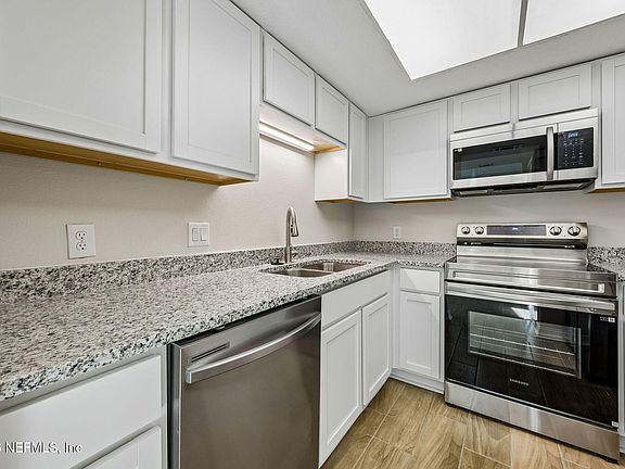 3rd image of 2102 CHALLENGER Court E #2102