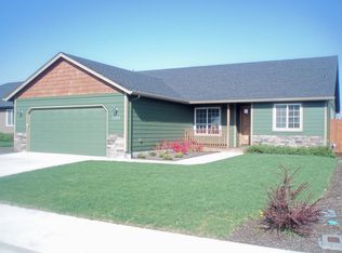 1260 Hazelnut Ct, Creswell, OR 97426