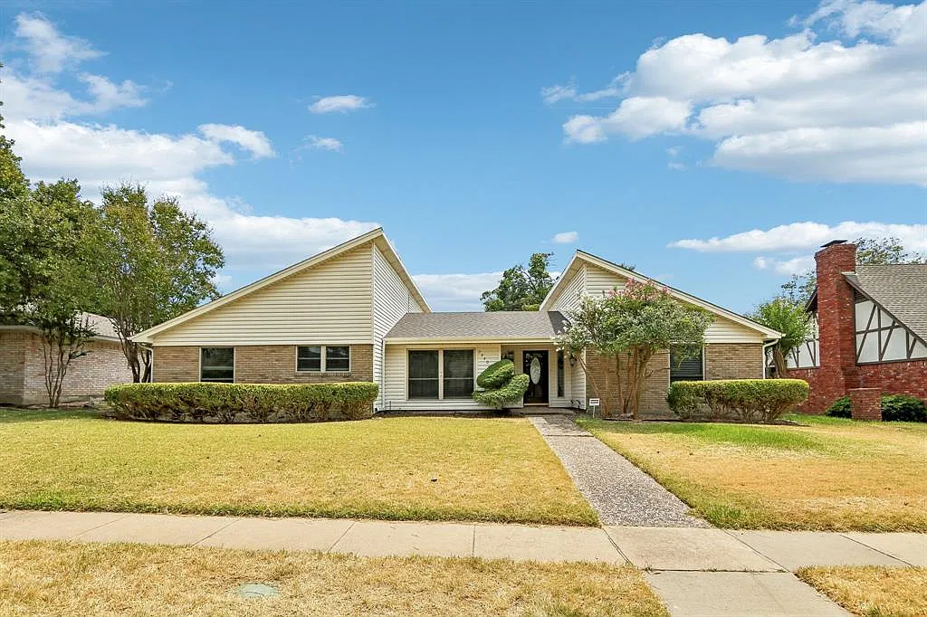 4 bed, 2943 sqft, $3,500 — Photo 1