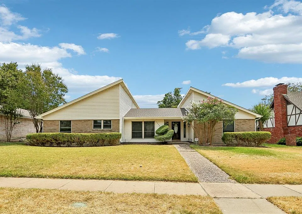2840 Meadowbrook Dr