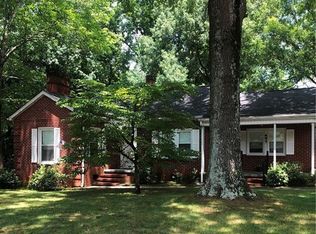 408 4th St SW, Conover, NC 28613