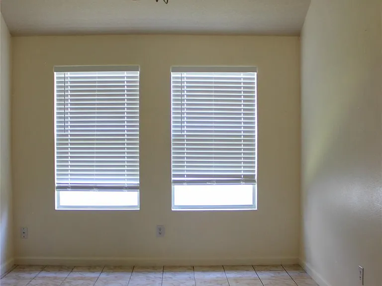 16945 Scenic Knl — Photo 14