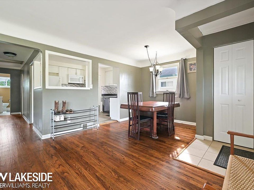 29605 Marquette St, photo 10