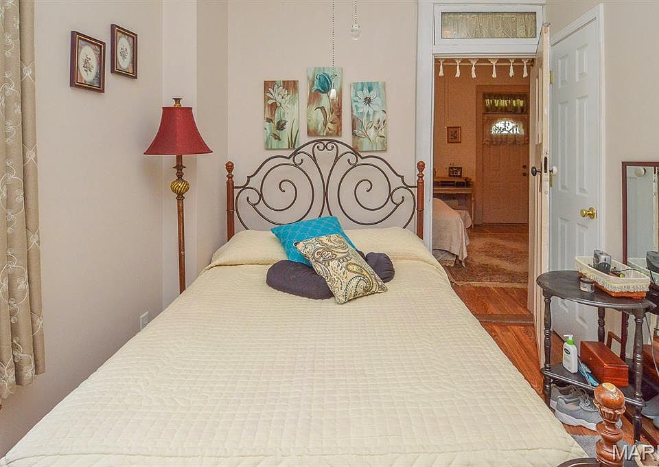 19th image of 511 S Chester St