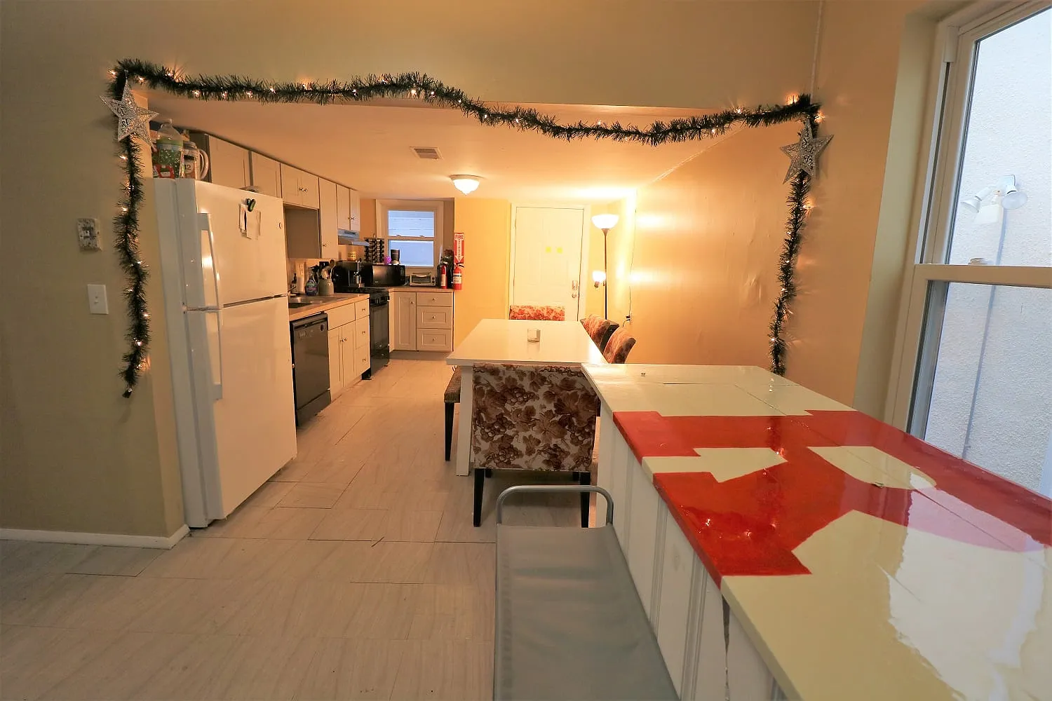 6 bed, 1718 sqft, $6,750 — Photo 2