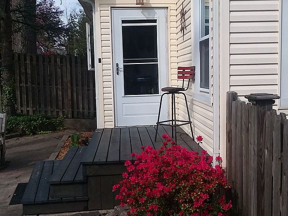 5th image of 15 Hillside Ave