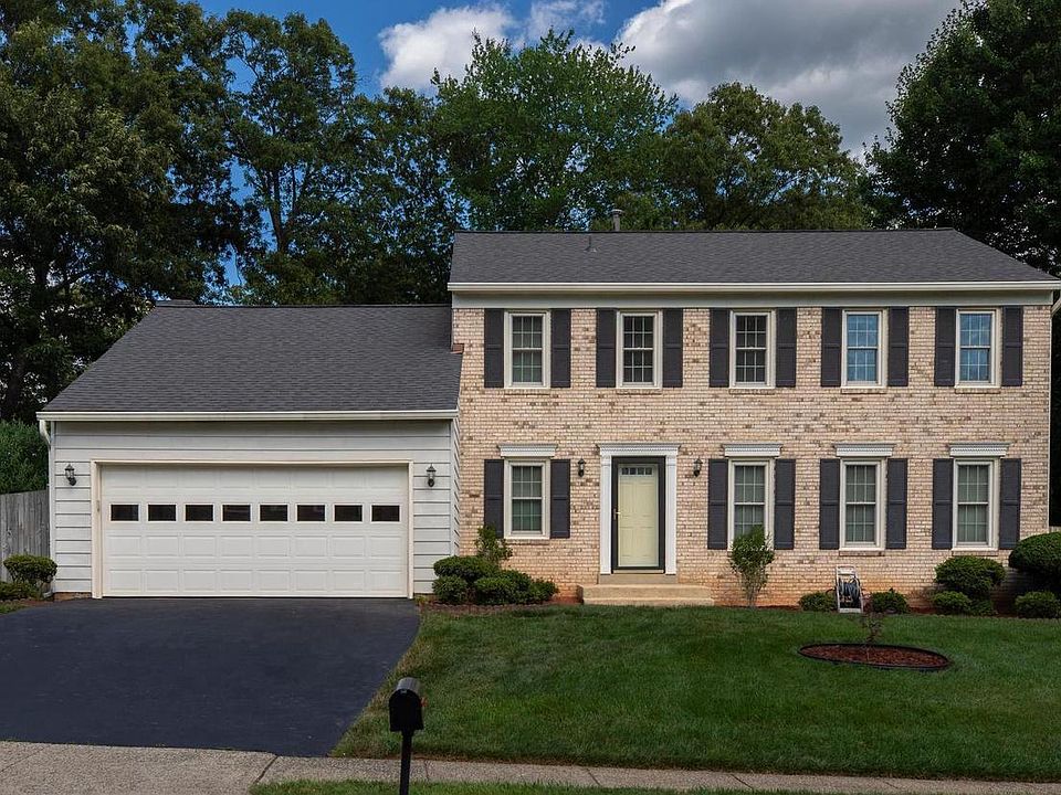1st image of 9720 Aspen Hollow Way