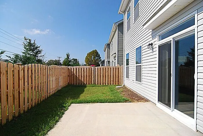 421 Hosea Ct — Photo 32