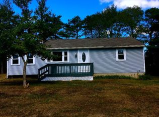 24 Hideaway Ln, Wareham, MA 02571