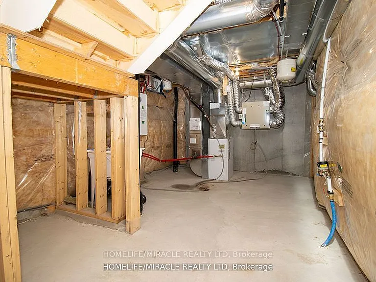 27 Lowes Hill Cir — Photo 38