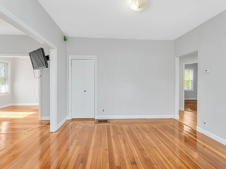 17 Weymouth Ave #1 — Photo 6