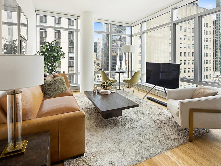 18 W 48th St #25B — Photo 1
