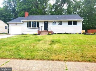 17 Glen Mawr Dr, Ewing, NJ 08618