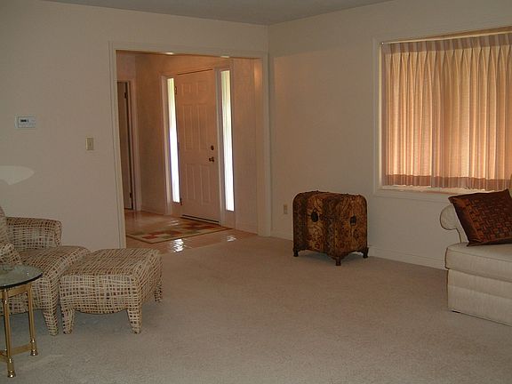 3rd image of 5171 Sampson Dr