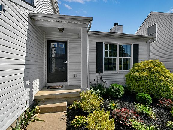 4th image of 2650 Winningwillow Dr