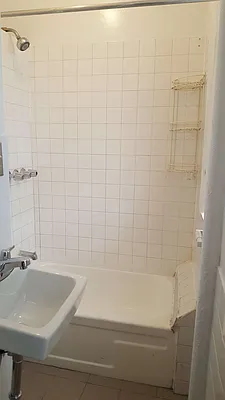 Rented by MCR Realty | media 25