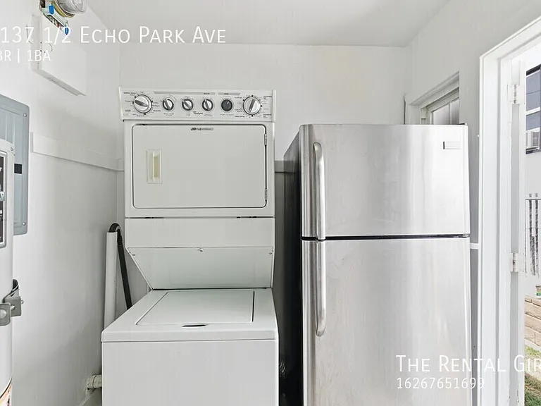 1137 1/2 Echo Park Ave — Photo 8