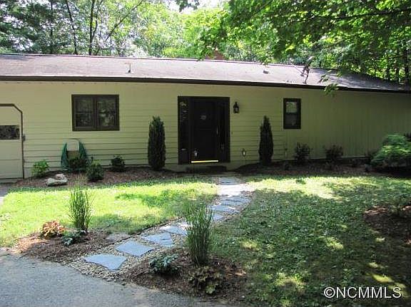 1st image of 351 N Honeysuckle Dr