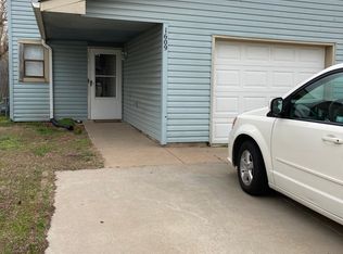 1609 E El Monte St, Wichita, KS 67216