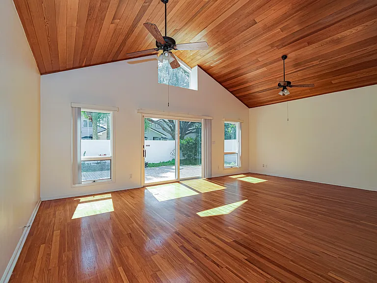 131 Peppertree Dr #21 — Photo 10
