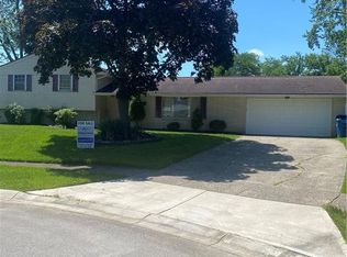 6901 Michelle Pl, Englewood, OH 45322