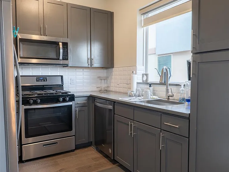 2827 Manor Rd #4101 — Photo 15