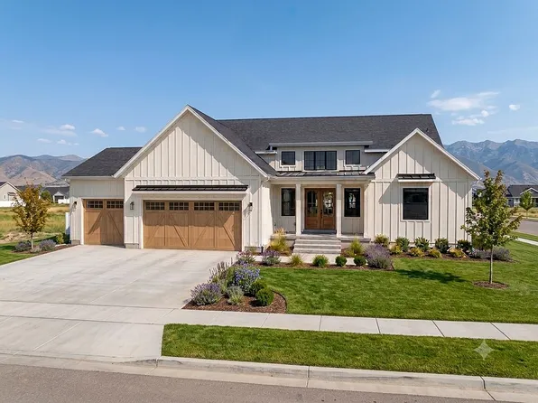 1260 Goldfinch Ln, Logan, UT 84341