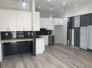 26003 Adamor Rd #B, Calabasas, CA 91302