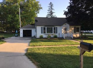 633 Brinton Ave, Ellsworth, IA 50075