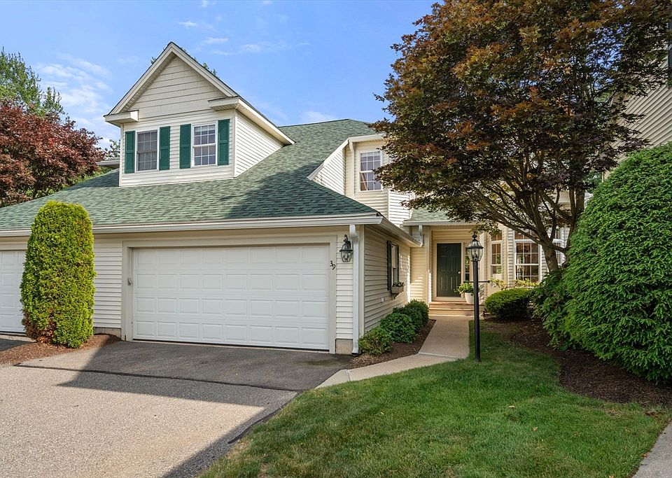 1st image of 39 Village Cir Unit 39