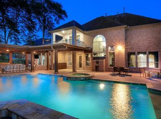 70 N Veilwood Cir, The Woodlands, TX 77382